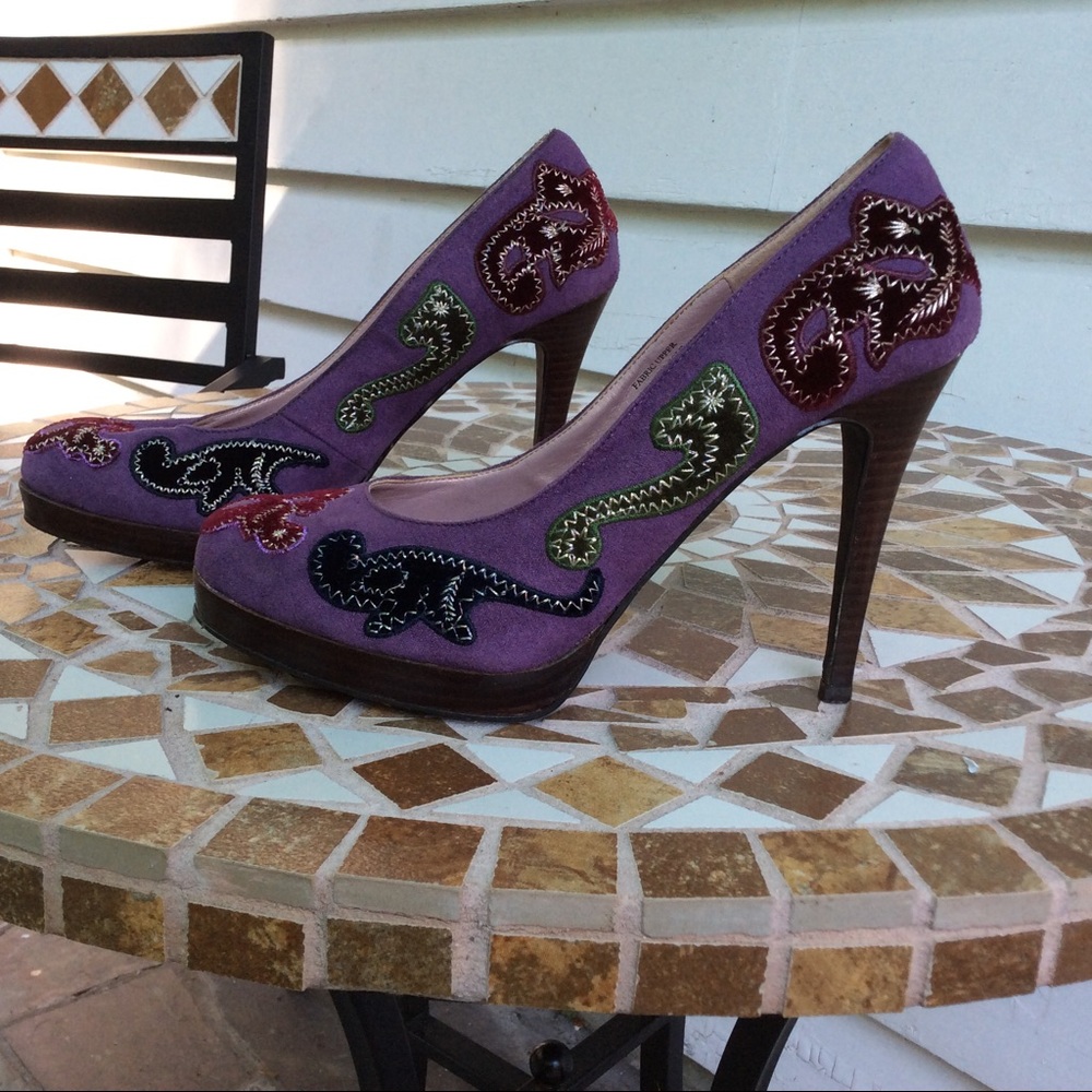 EUC Colin Stuart purple pumps sz 8.5